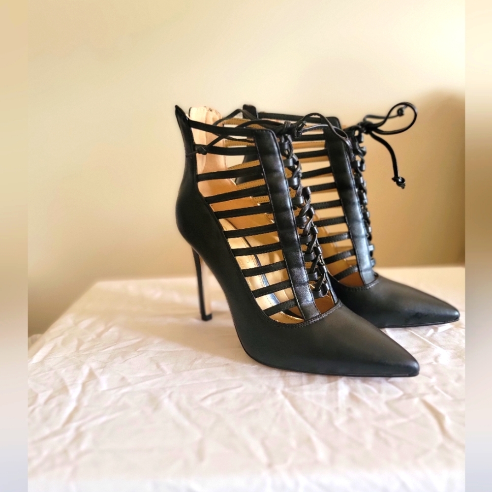 Jessica simpson black tie up heels size 7